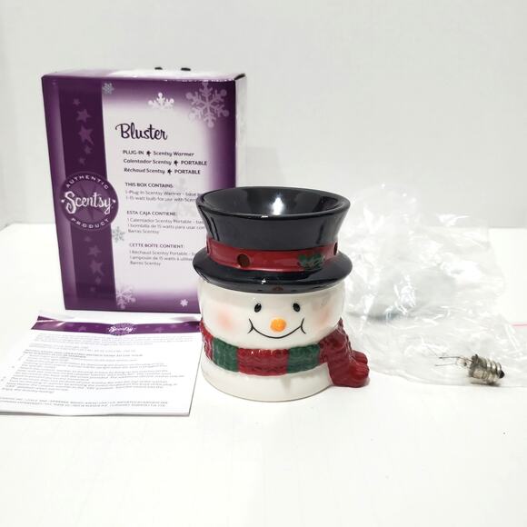 SCENTSY Bluster SNOWMAN Wax Warmer 3.5" tall - Retired Holiday - Picture 2 of 12